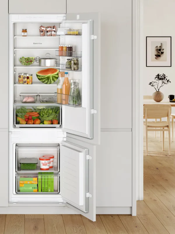 Bosch Series 2 KIV87NSE0G - Integrated 70/30 Fridge Freezer - E energy - Image 2