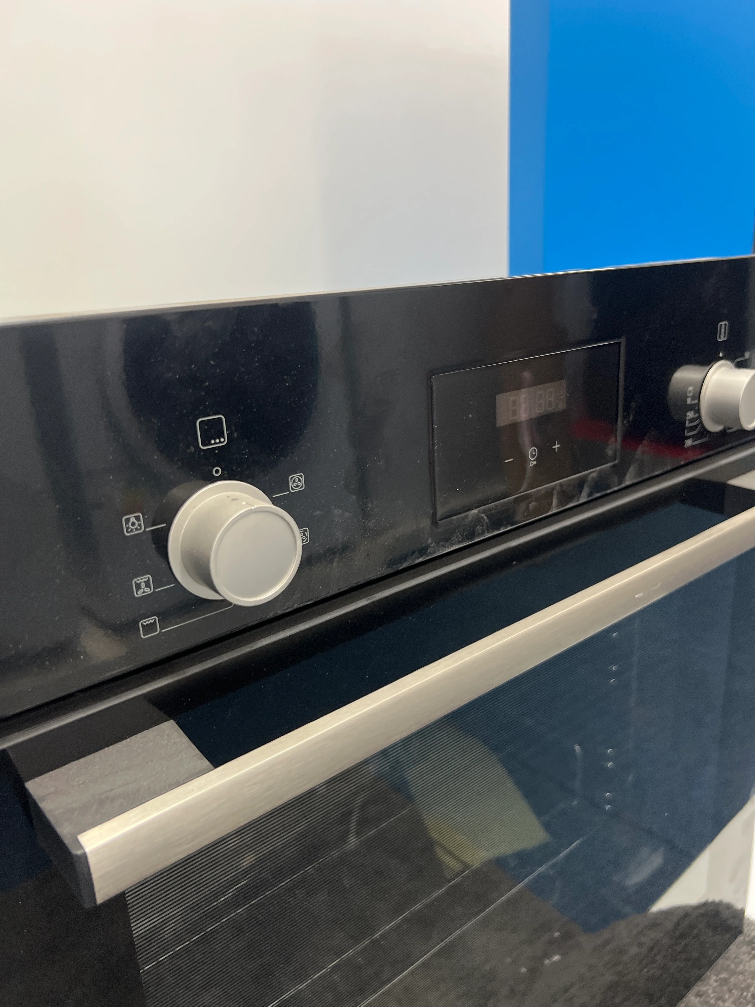 Bosch Series 2 HHF113BA0B - Black Built in Electric Single Oven - A energy - Unboxed - Image 3