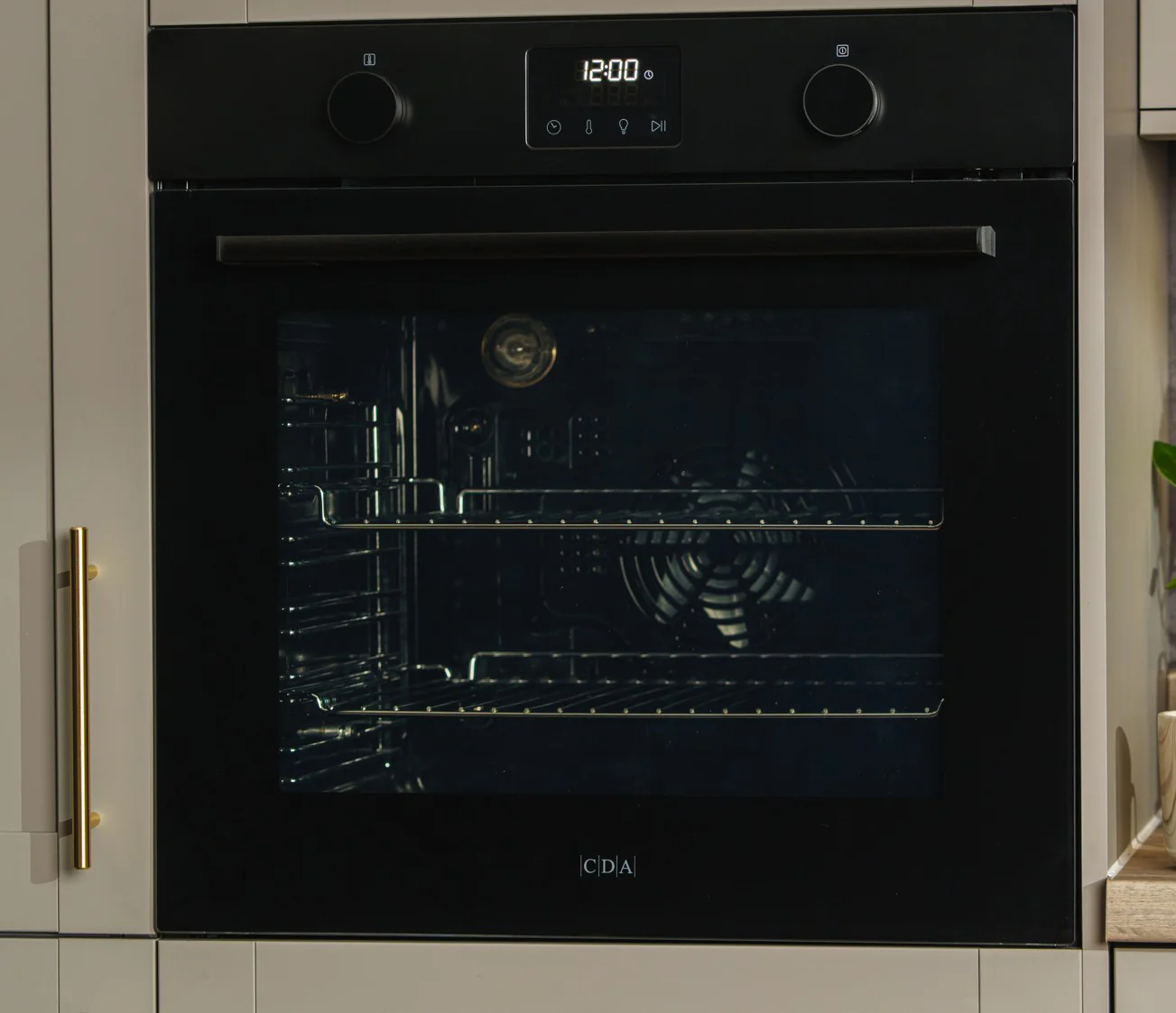 CDA SC500BL - Black Single Oven - 76L Capacity - A Rated