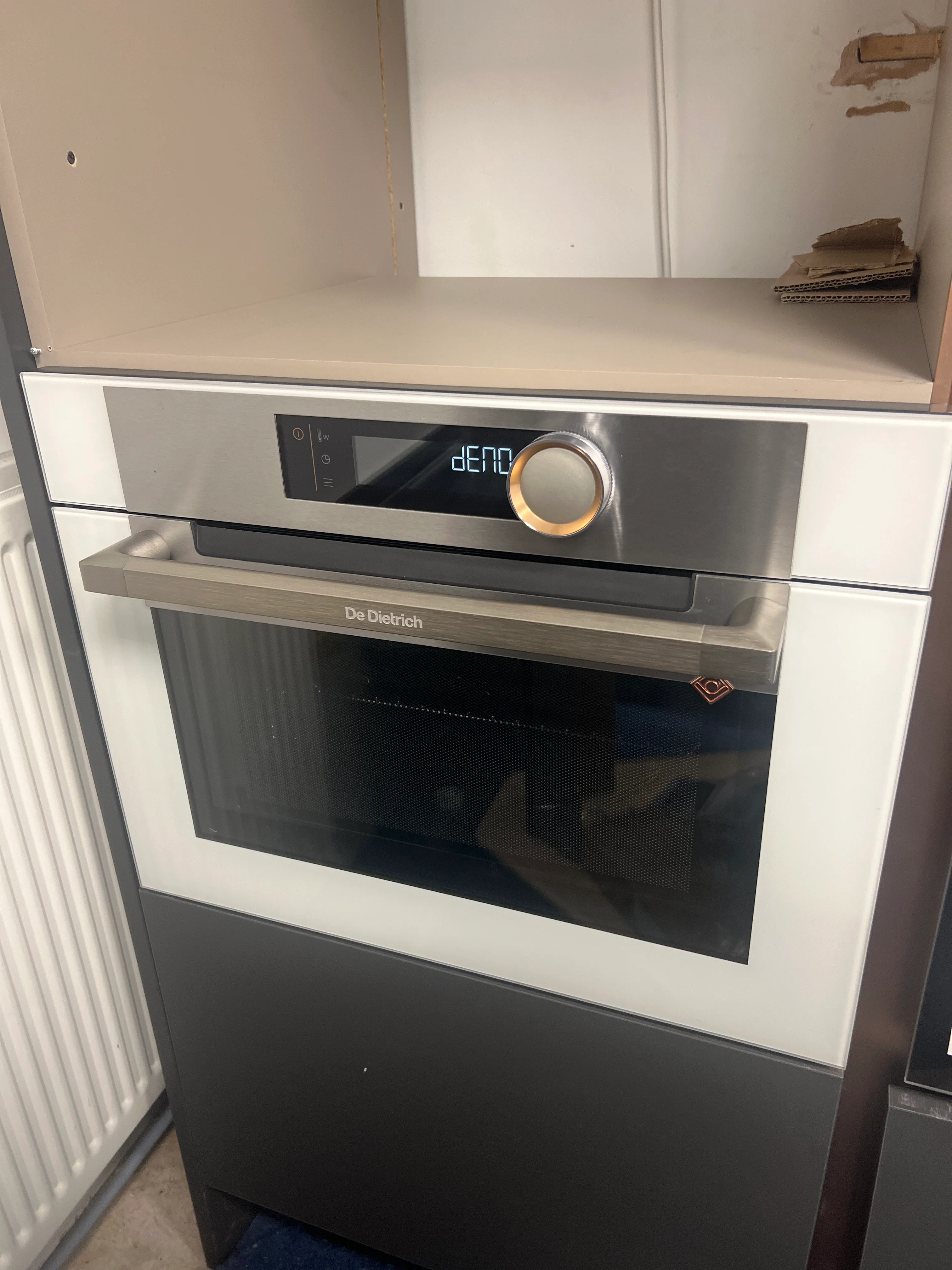 De Dietrich DKC7340W - White Electric Microwave - Ex Display