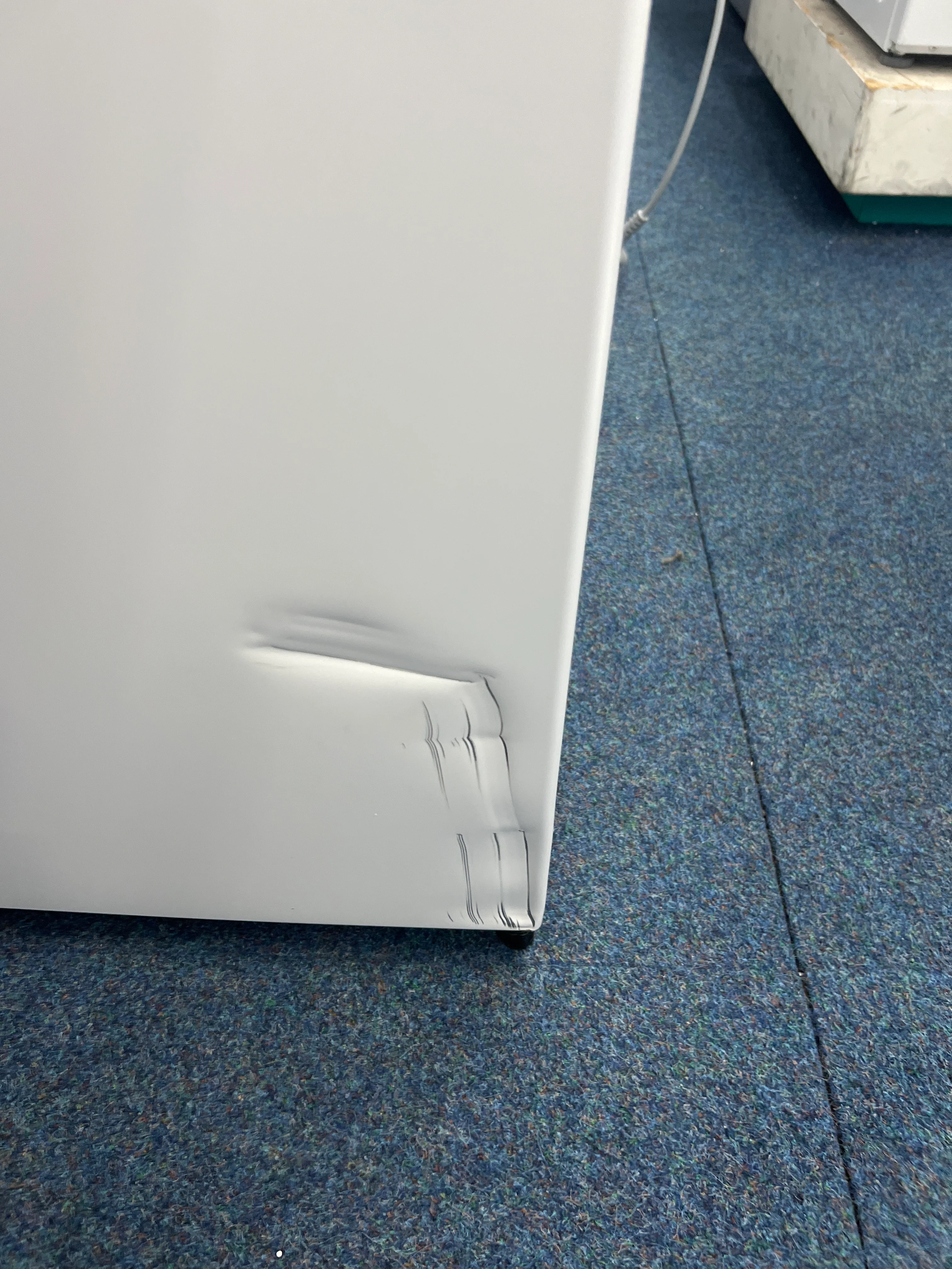 Hisense RB390N4WWE - White Fridge Freezer - 304L - E Energy - Unboxed - Image 2