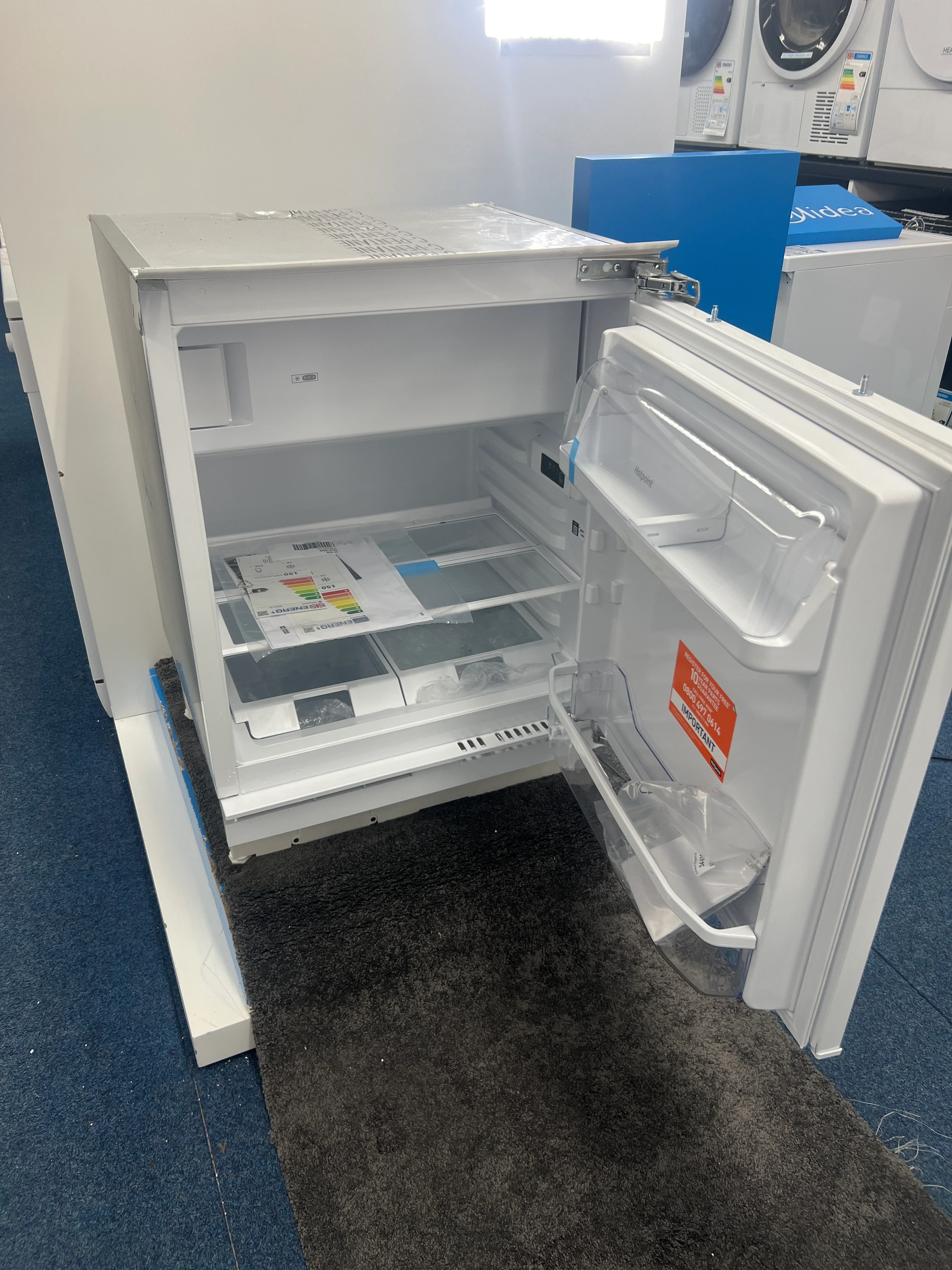 Hotpoint HBUF011.UK - White Built Under Fridge with ice box - E energy - Unboxed - Image 2