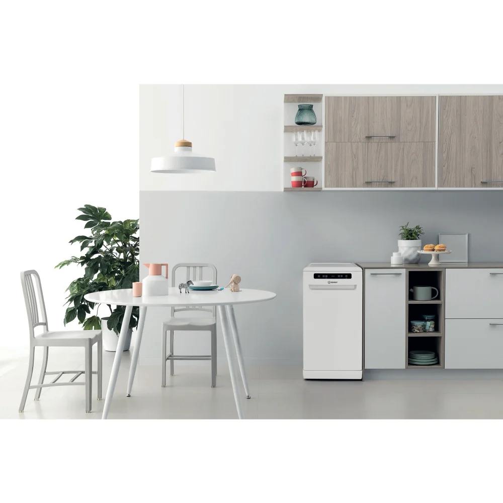 Indesit IN2FD10CS70WUK - White Slimline Dishwasher - 10 Place Settings - D Energy - Image 5