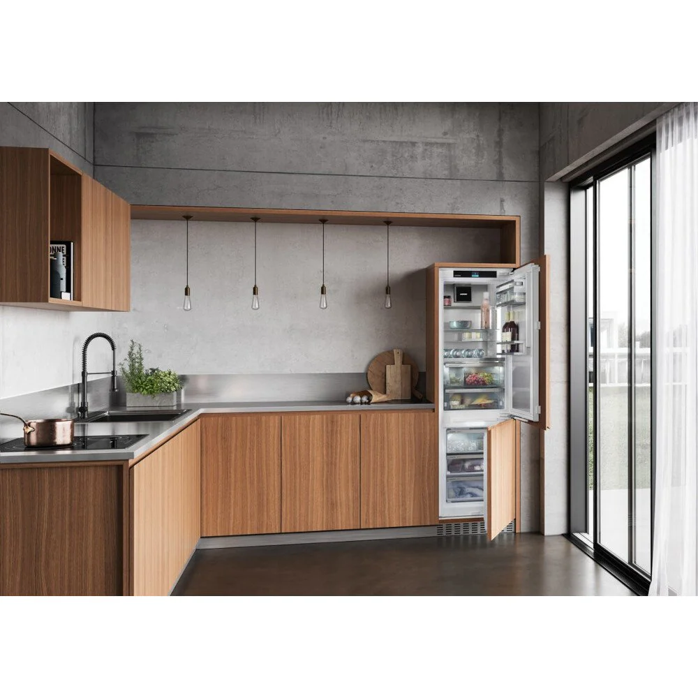 Liebherr ICBNci5183 - No Frost Integrated Fridge Freezer - 246 L - C energy - Image 5