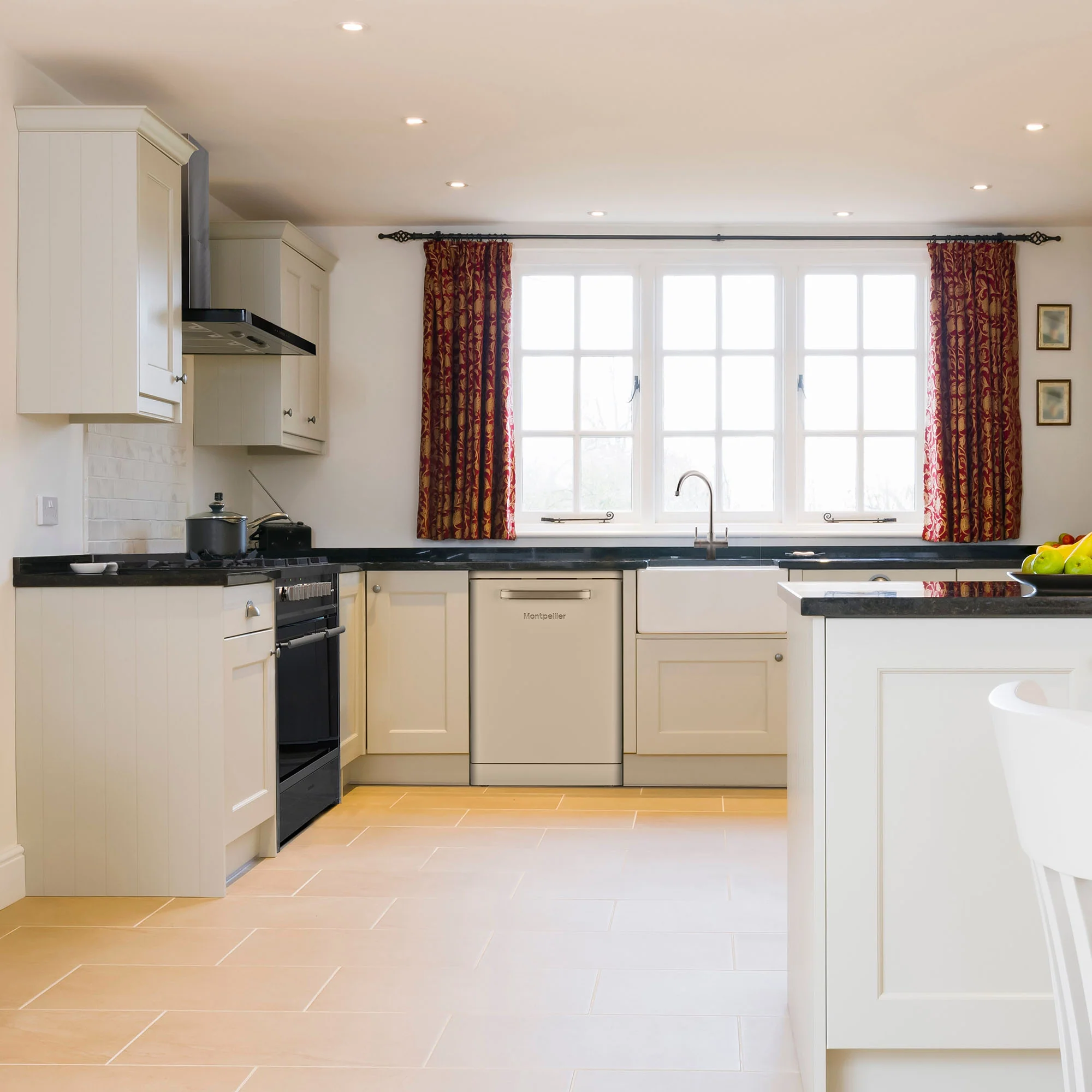 Montpellier MAB1353DC - Cream 13 Place Settings Retro Dishwasher - D Energy Rating - Image 4