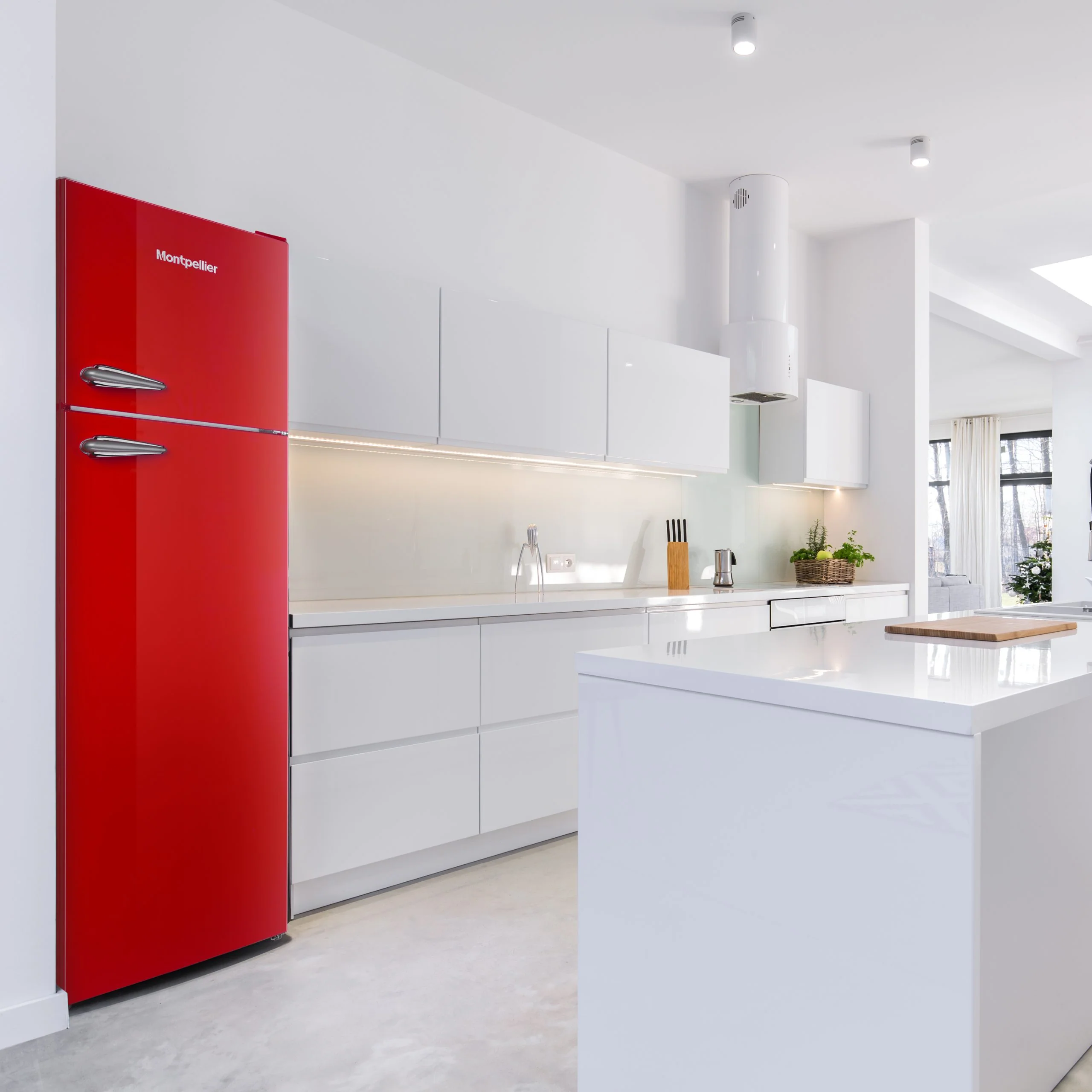 Montpellier MAB346ER - Red Retro 80/20 Top Mount Fridge Freezer - 312L Capacity - E energy rating - Image 5