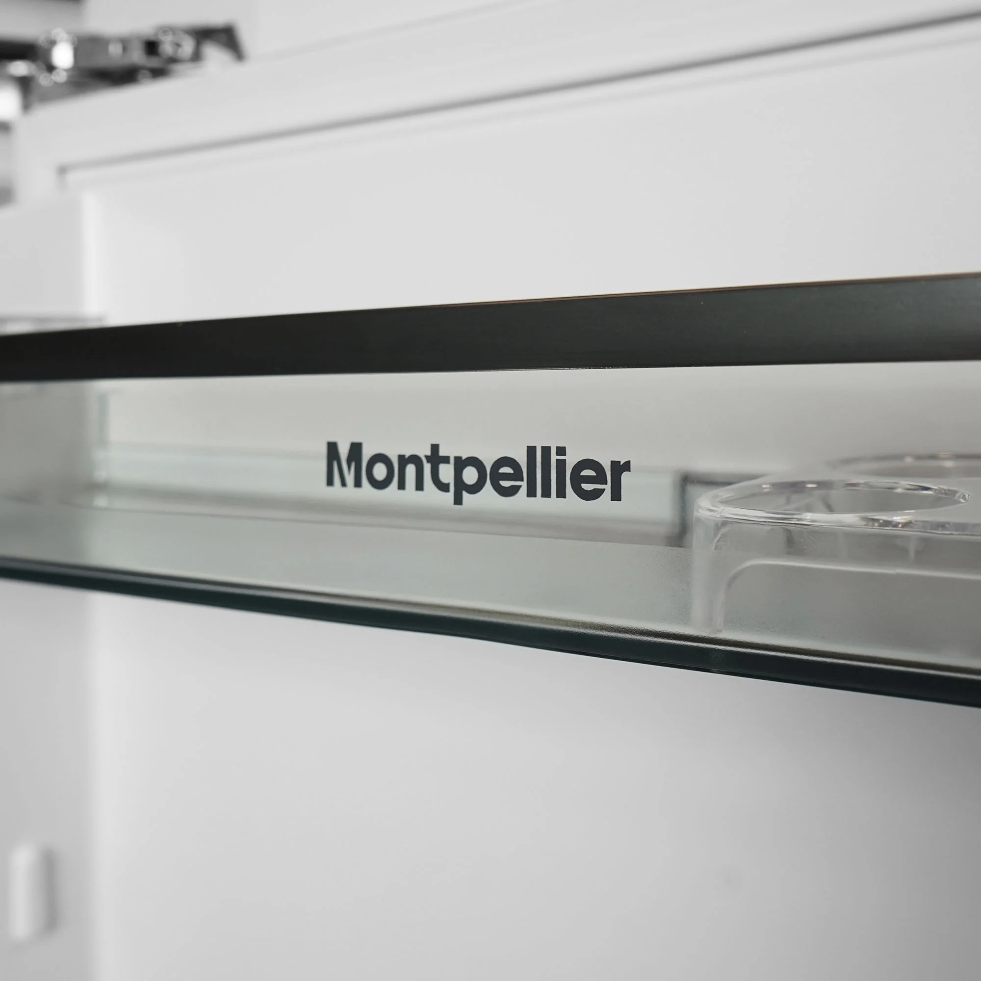 Montpellier MBUL134E - White Integrated Undercounter Larder Fridge - 134 Litres - E Energy Rating - Image 5