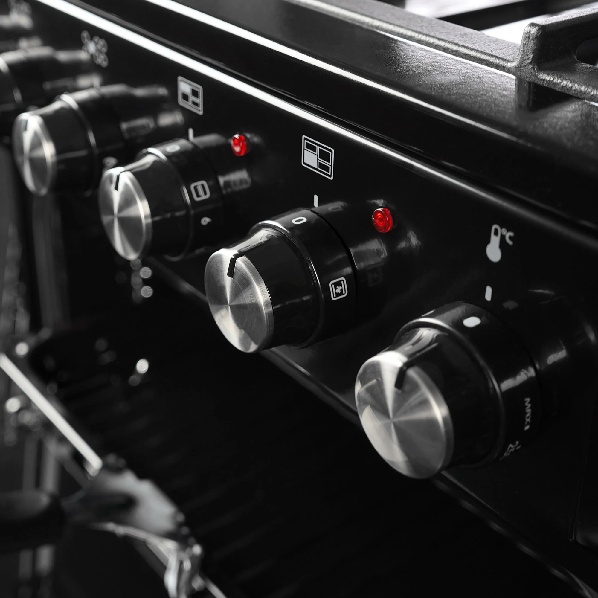 Montpellier MDFRC100K - Black Dual Fuel Range Cooker - 7 Gas Burners, 2 Ovens, 100cm Width - Image 7