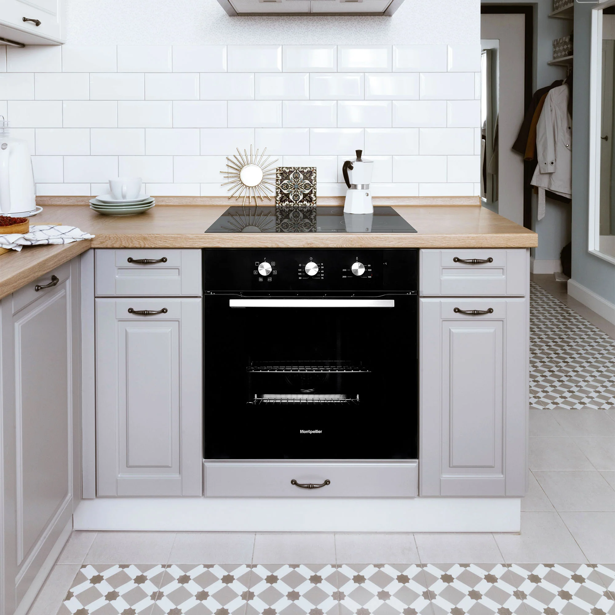 Montpellier MSBFO65B - Black 65L Built-In Single Oven - 5 Functions - Trufan - A Energy - Image 6