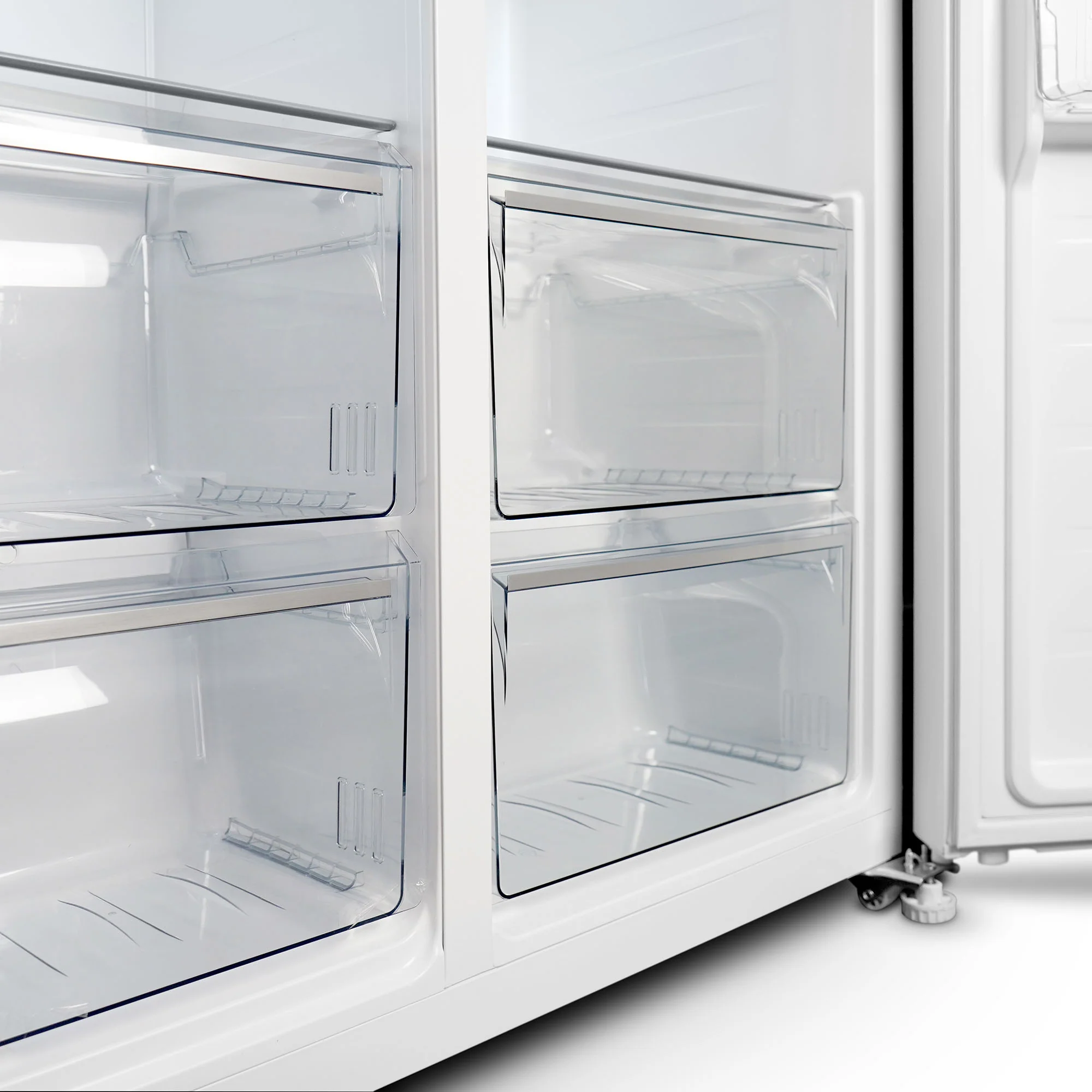 Montpellier MSBS442W - White American Style Side by Side Fridge Freezer - 442L Capacity - E Energy Rating - Image 6